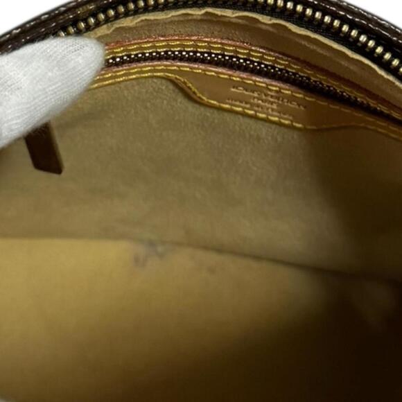 LOUIS VUITTON Brown Monogram Canvas Looping MM Shoulder Bag - Picture 6 of 12